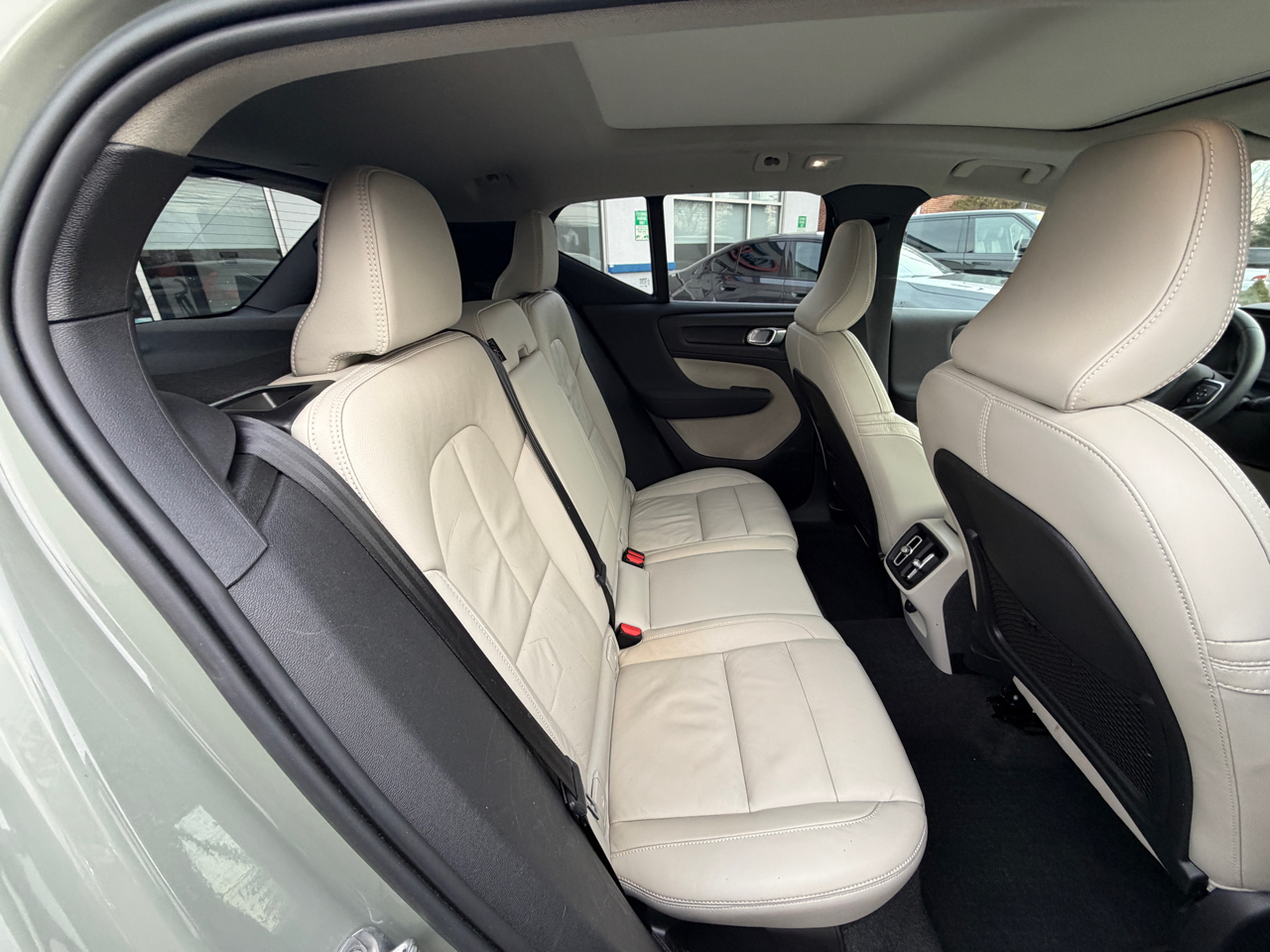 Volvo XC40 B5 AWD Plus Bright Theme 2023