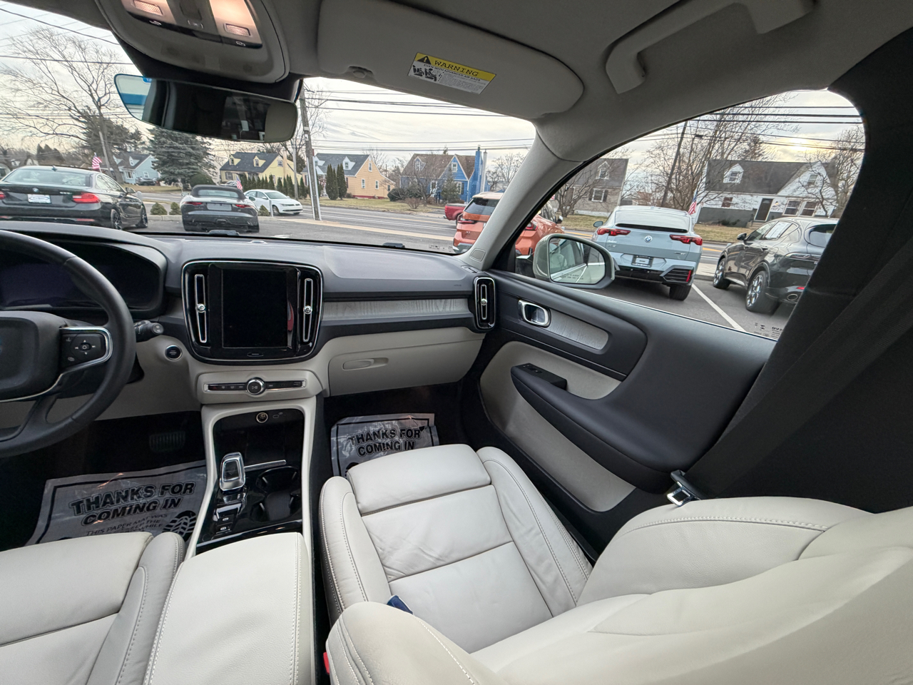 Volvo XC40 B5 AWD Plus Bright Theme 2023