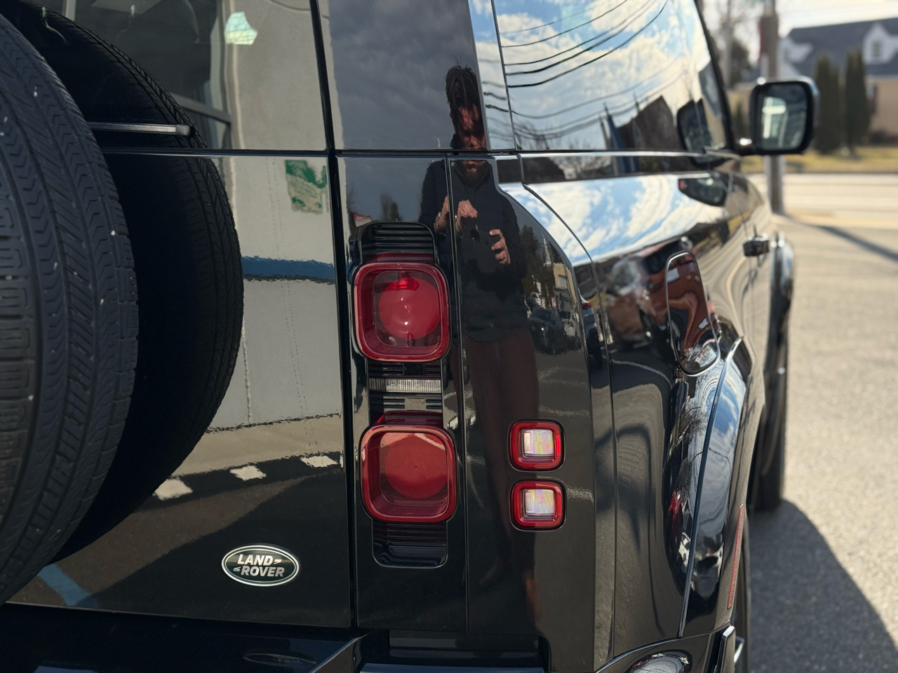 Land Rover Defender 90 X-Dynamic HSE AWD 2022