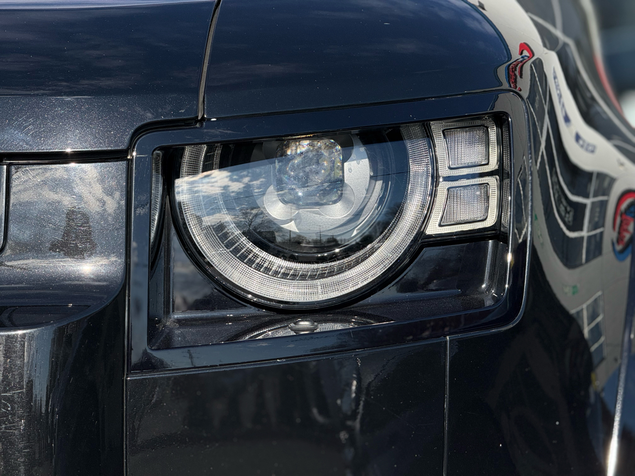 Land Rover Defender 90 X-Dynamic HSE AWD 2022