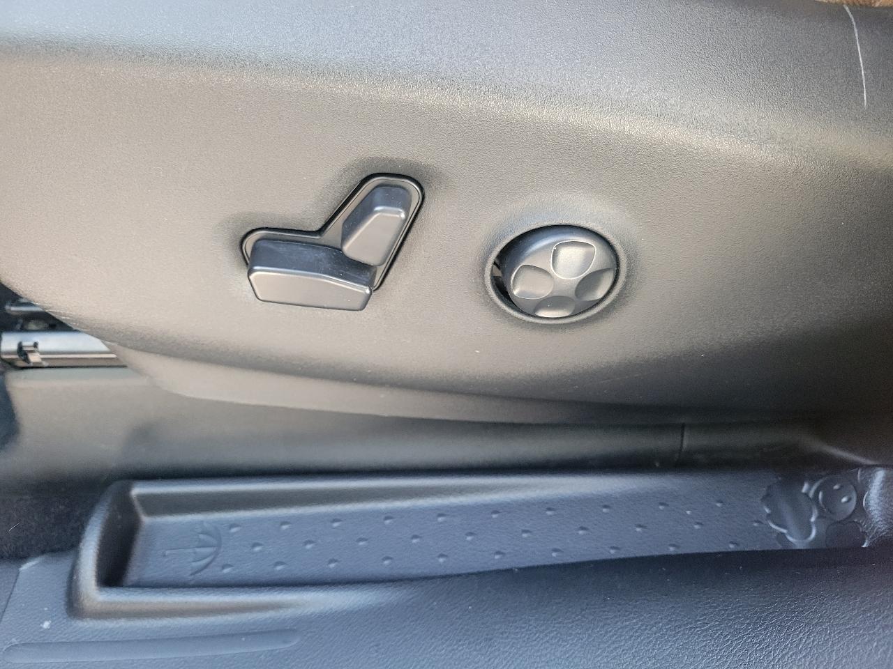 Chrysler Pacifica Hybrid Limited FWD 2018