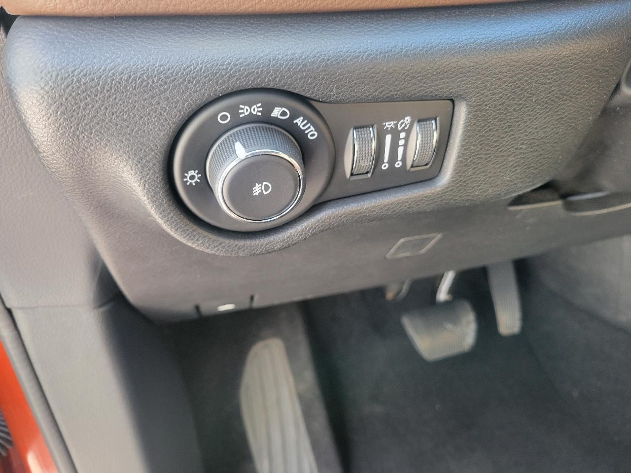 Chrysler Pacifica Hybrid Limited FWD 2018