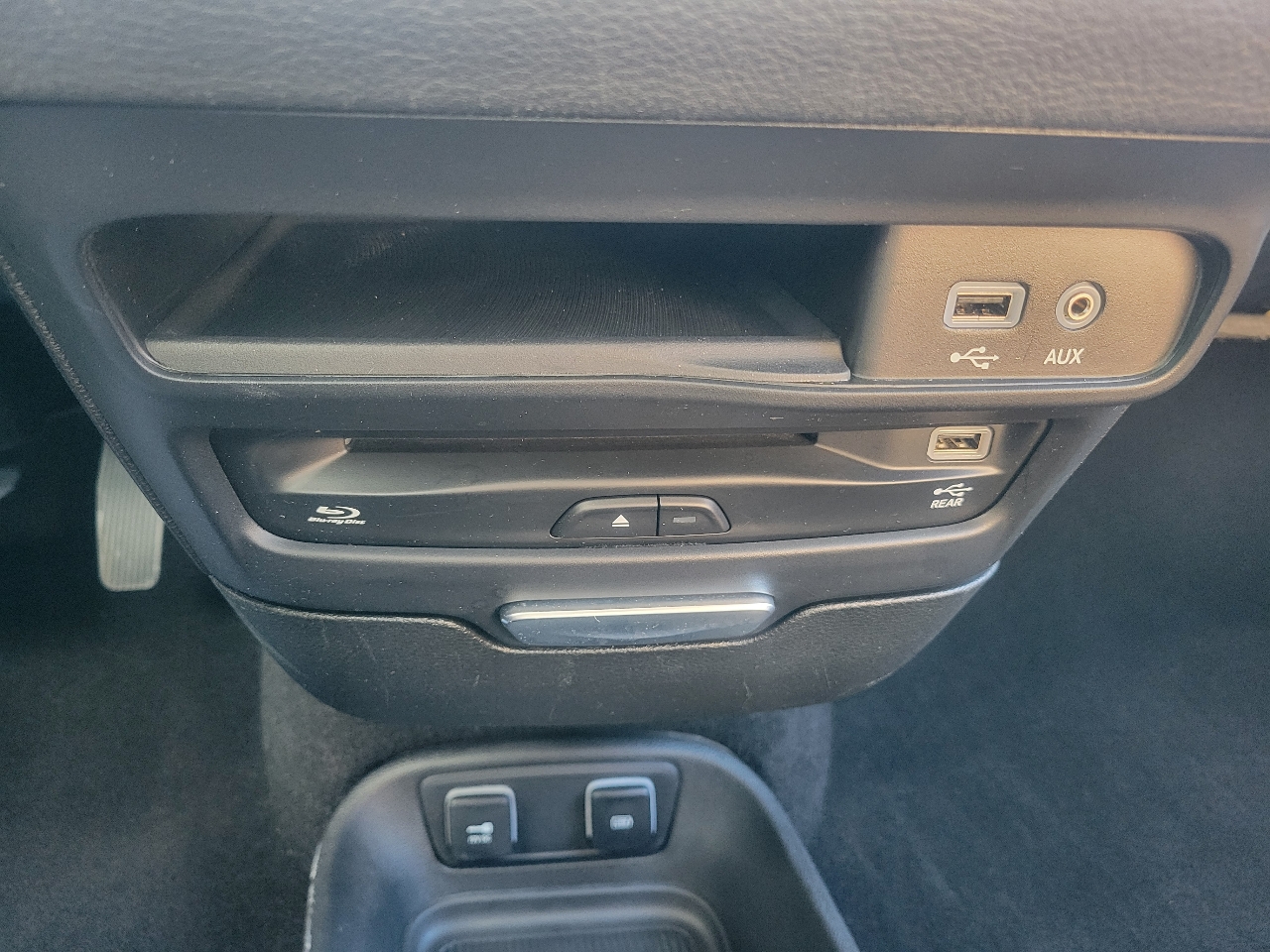 Chrysler Pacifica Hybrid Limited FWD 2018