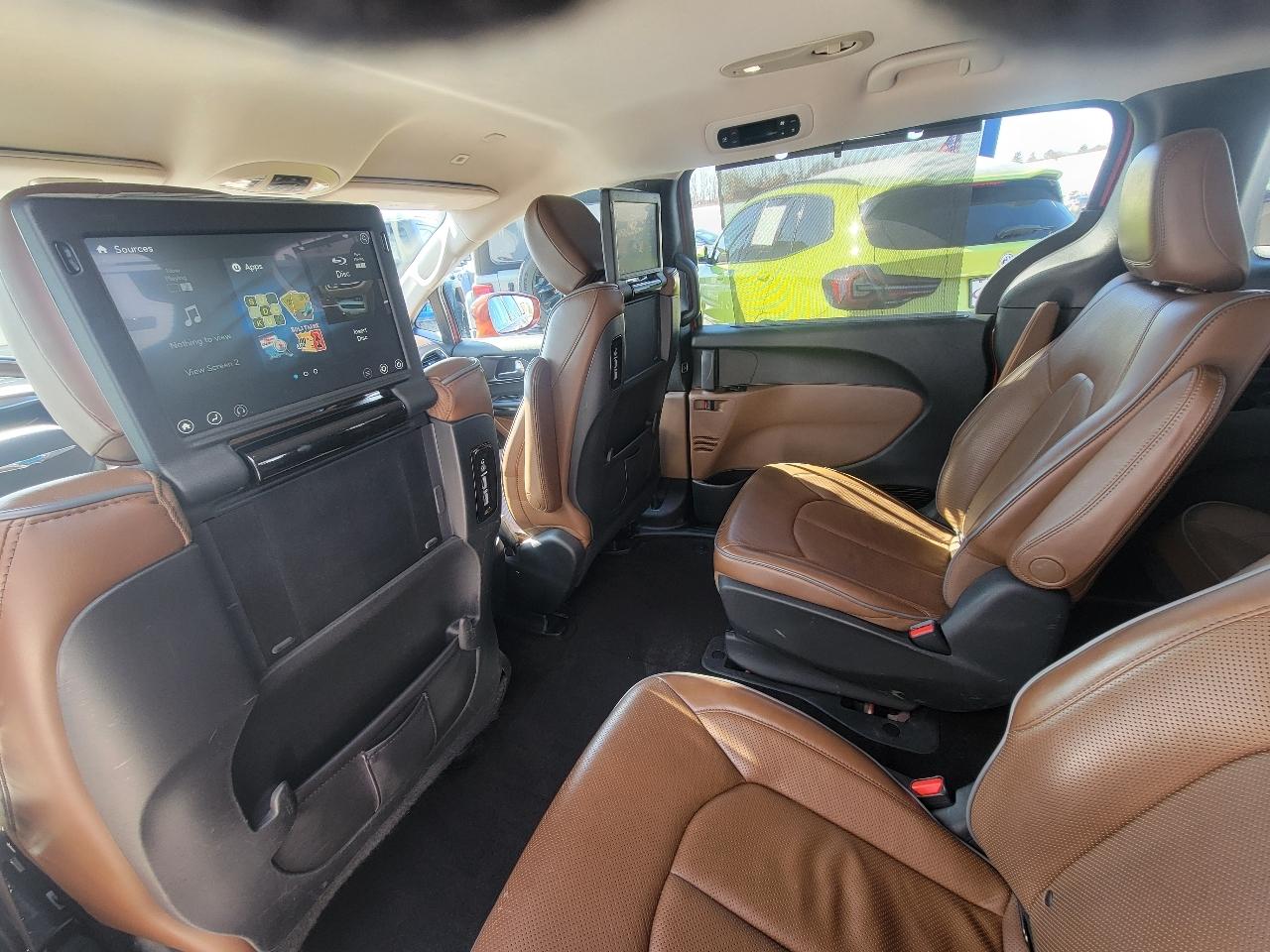 Chrysler Pacifica Hybrid Limited FWD 2018