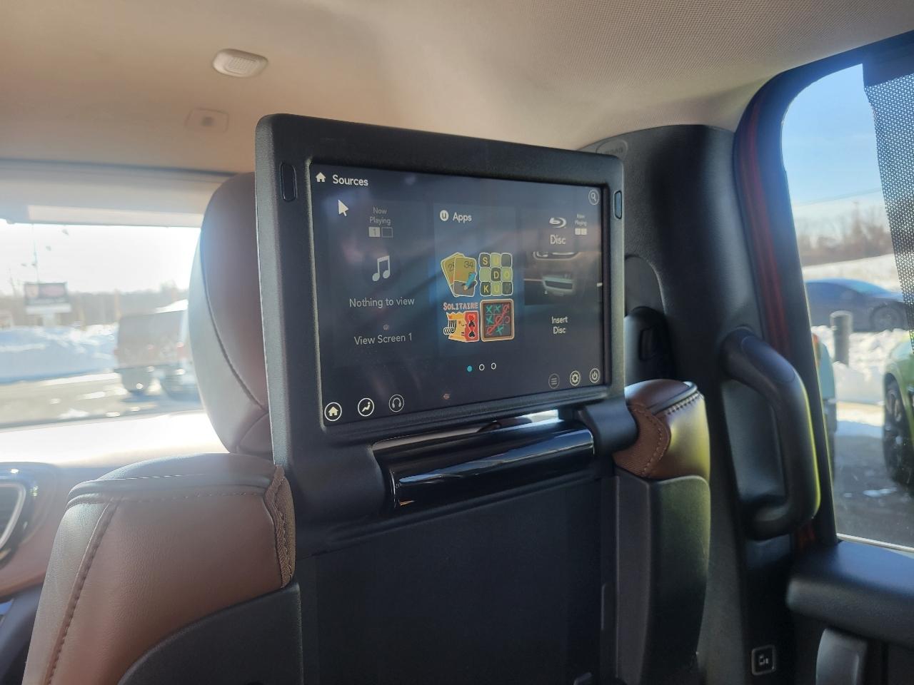 Chrysler Pacifica Hybrid Limited FWD 2018