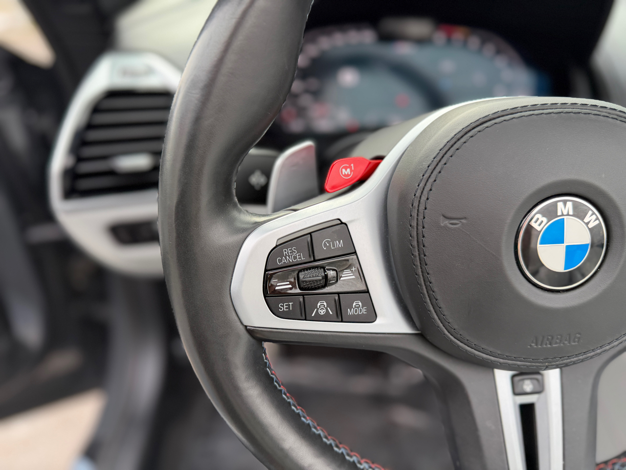 BMW M8 Convertible 2020