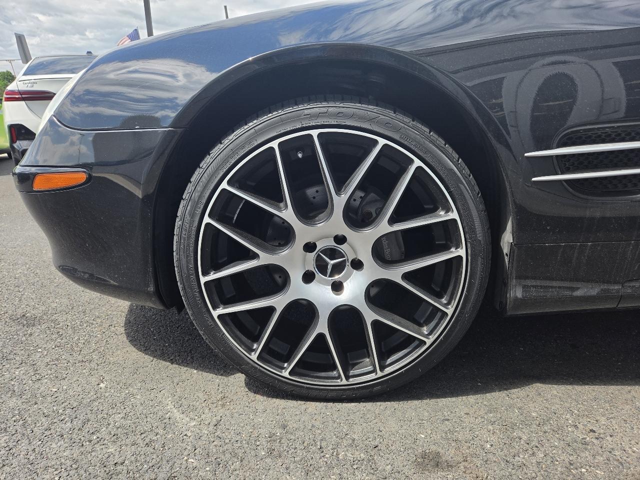 Mercedes-Benz SL-Class 2dr Roadster 5.0L 2004