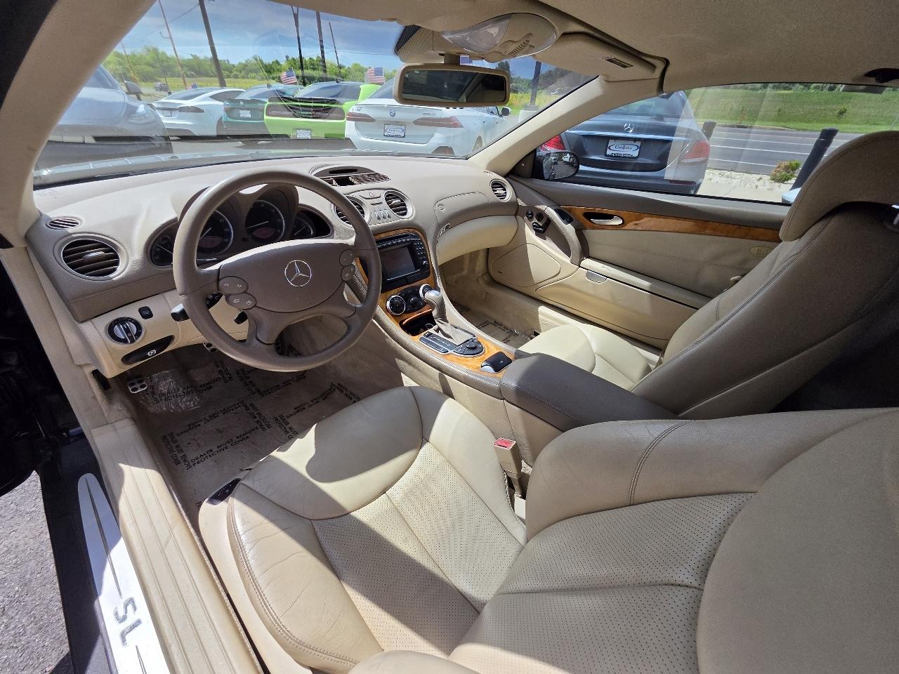 Mercedes-Benz SL-Class 2dr Roadster 5.0L 2004