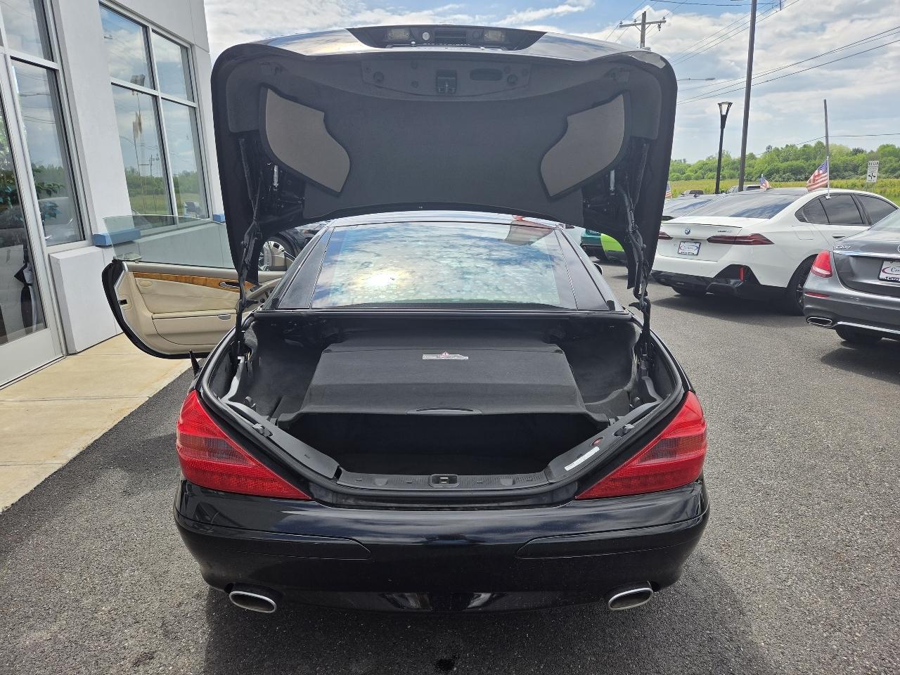 Mercedes-Benz SL-Class 2dr Roadster 5.0L 2004