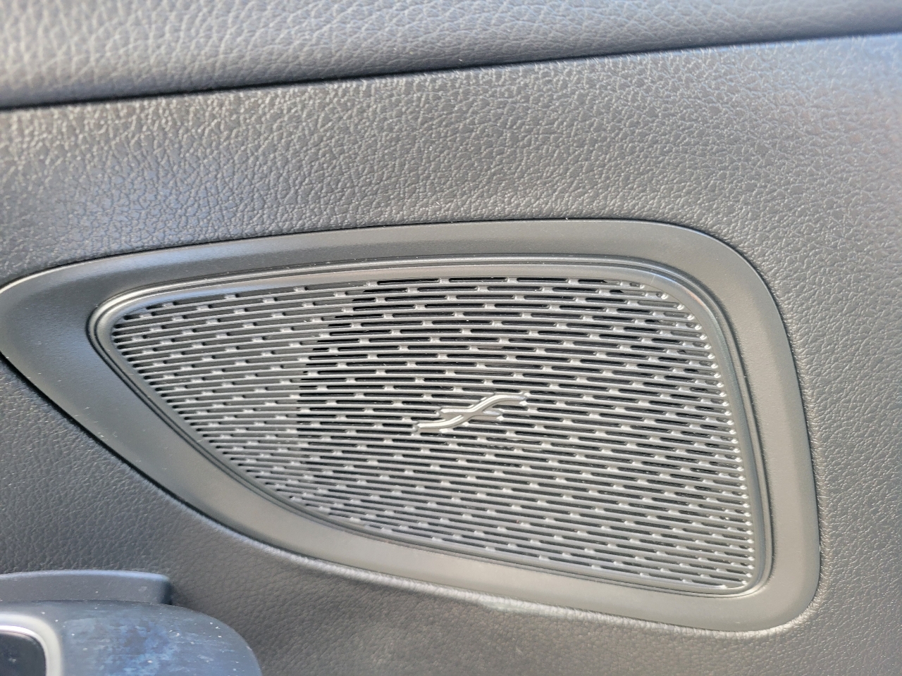 Mercedes-Benz C-Class C 300 4MATIC Sedan 2023