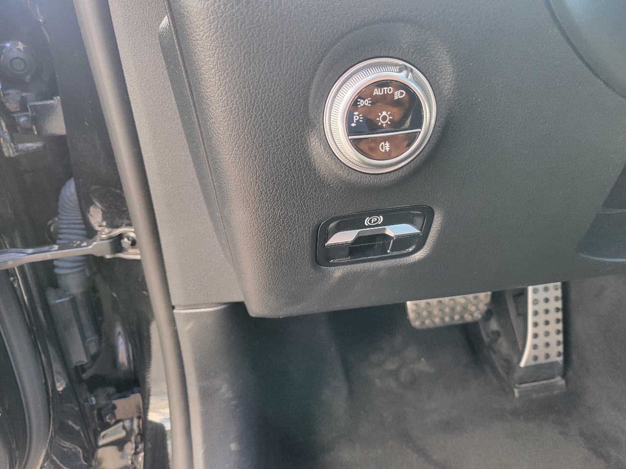 Mercedes-Benz C-Class C 300 4MATIC Sedan 2023