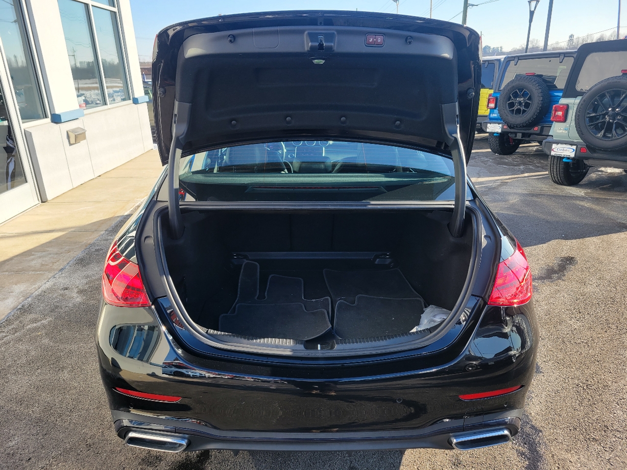 Mercedes-Benz C-Class C 300 4MATIC Sedan 2023