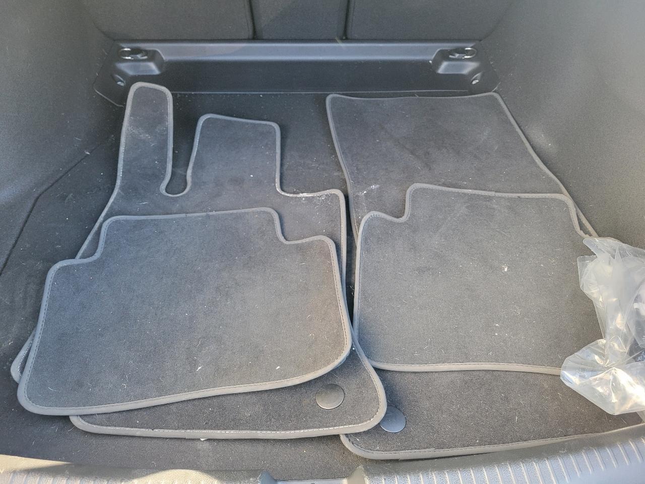 Mercedes-Benz C-Class C 300 4MATIC Sedan 2023