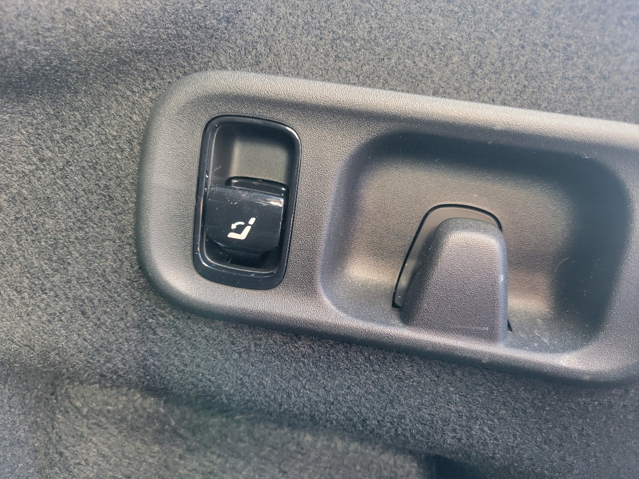 Mercedes-Benz C-Class C 300 4MATIC Sedan 2023