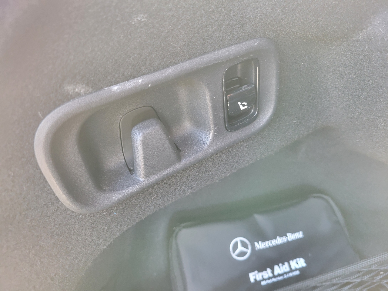 Mercedes-Benz C-Class C 300 4MATIC Sedan 2023