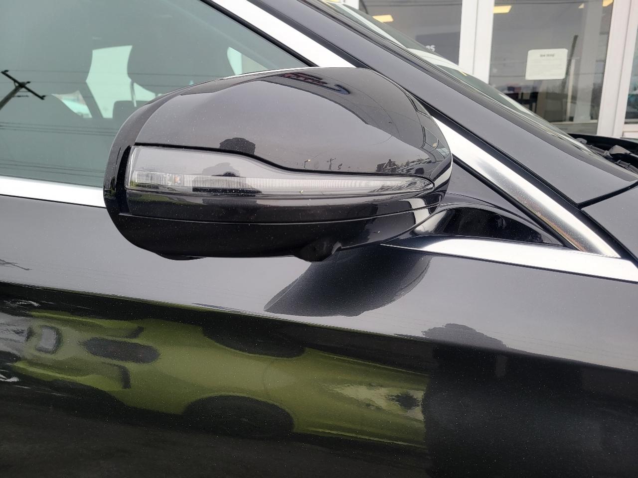 Mercedes-Benz E-Class  2023