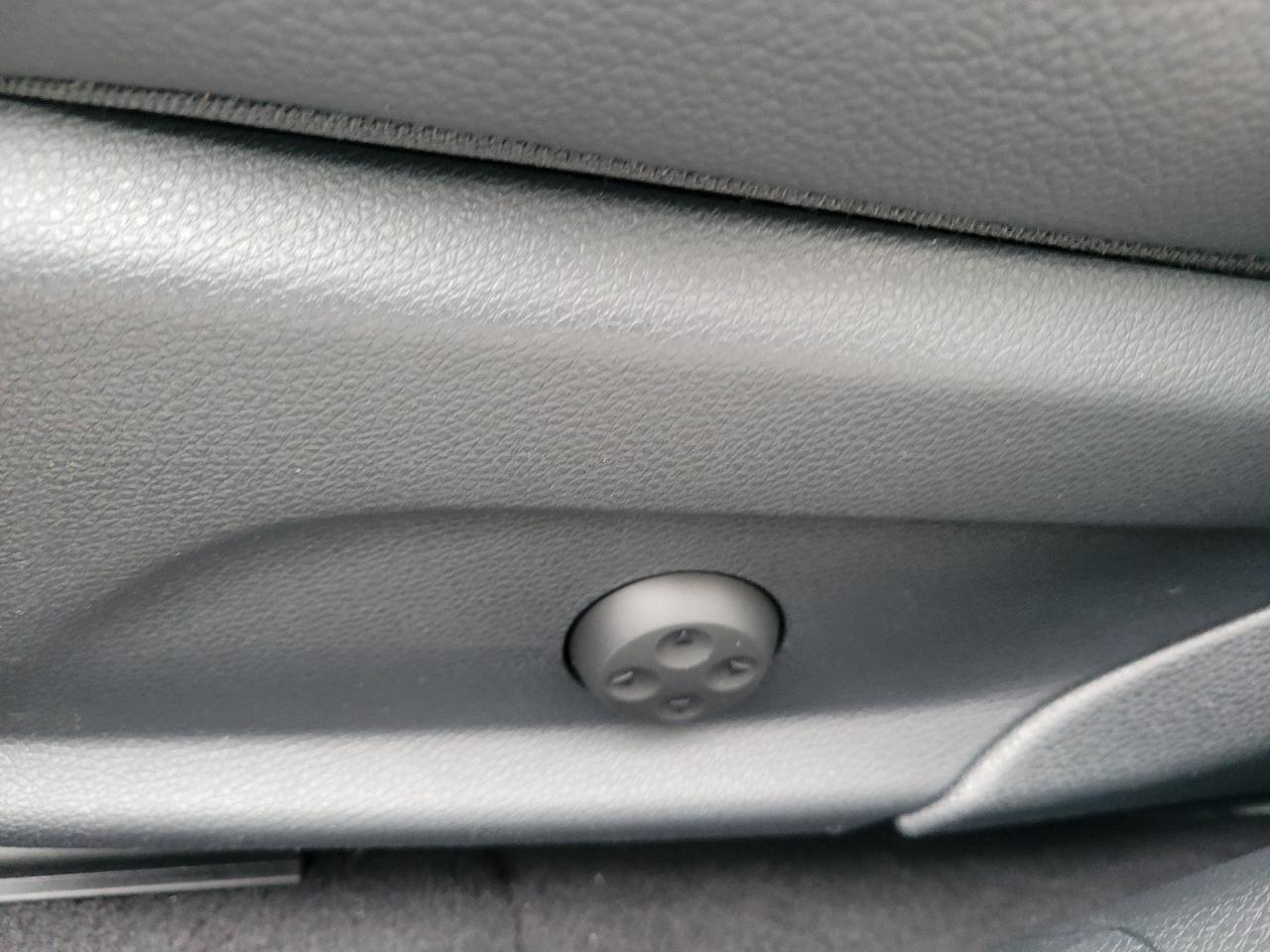 Mercedes-Benz E-Class  2023