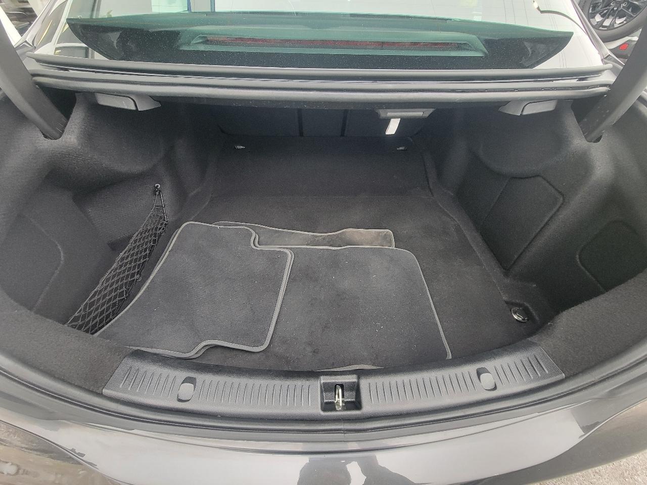 Mercedes-Benz E-Class  2023