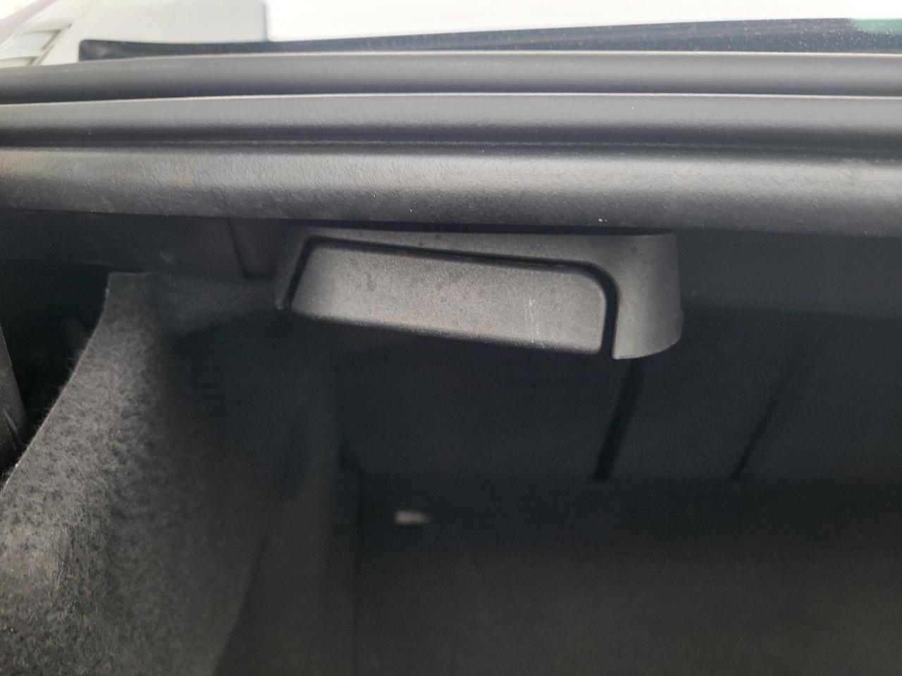 Mercedes-Benz E-Class  2023