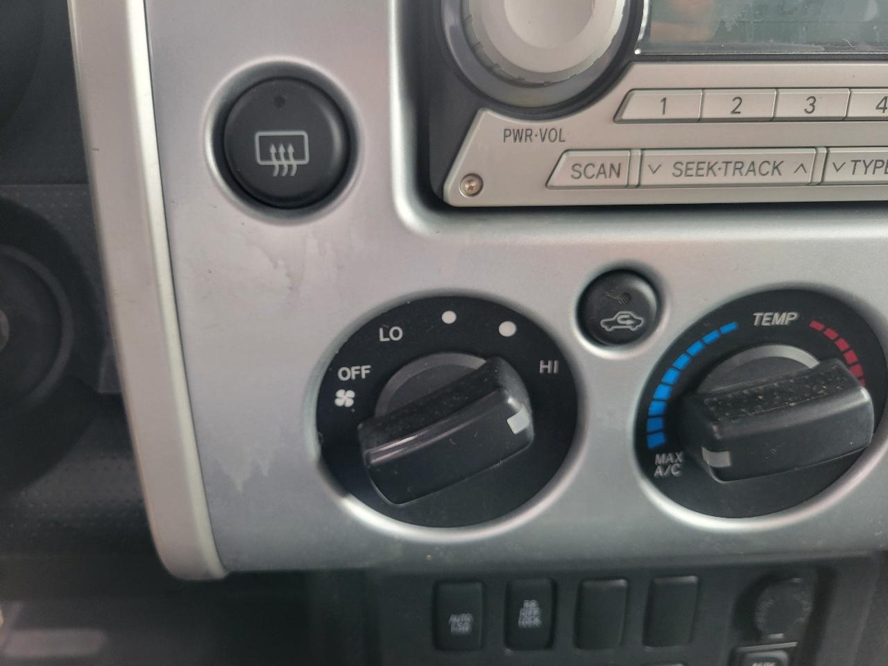 Toyota FJ Cruiser 2WD 4dr Auto (Natl) 2007