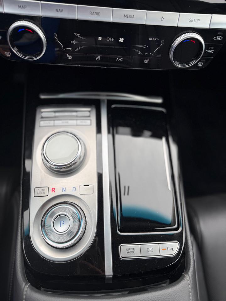 Genesis G80 2.5T AWD 2023