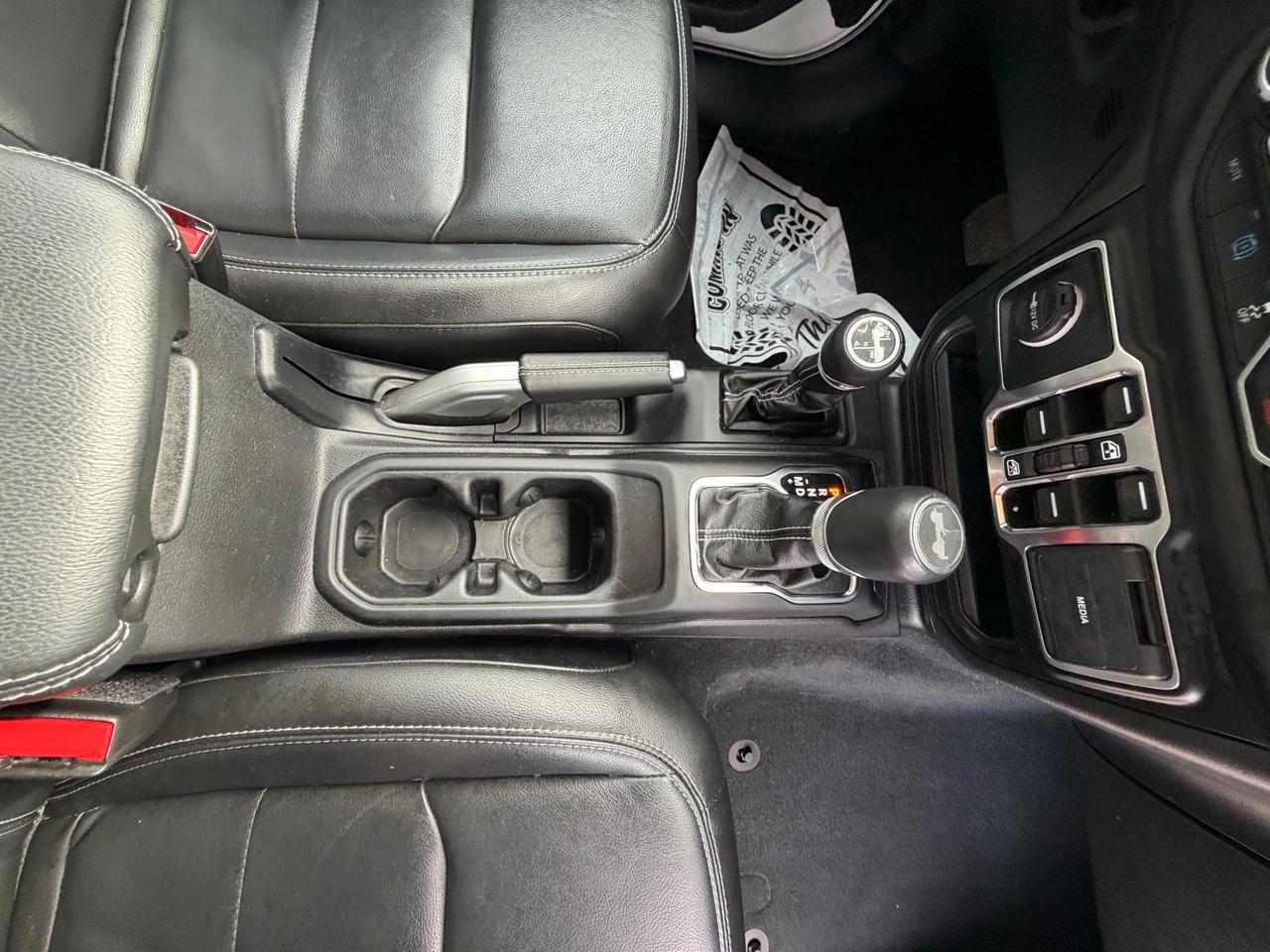 Jeep Wrangler 4xe Unlimited Sahara 4x4 2022