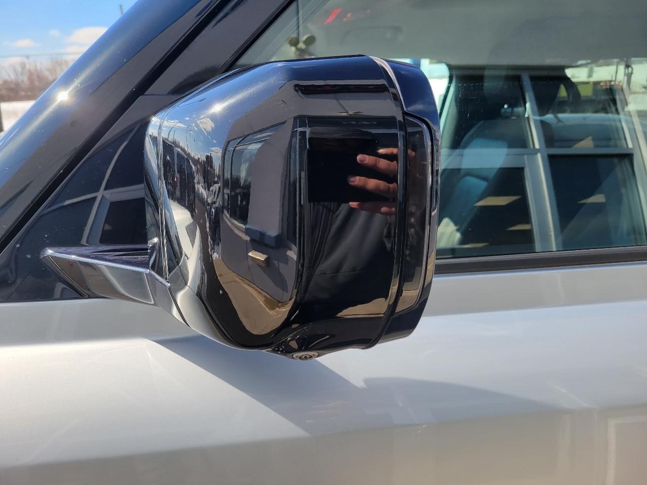 Land Rover Defender 90 S AWD 2021