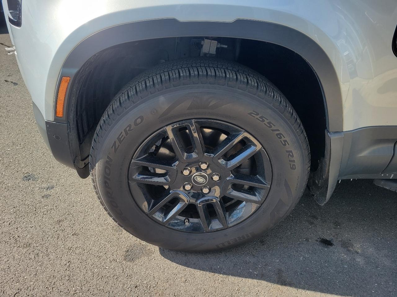 Land Rover Defender 90 S AWD 2021