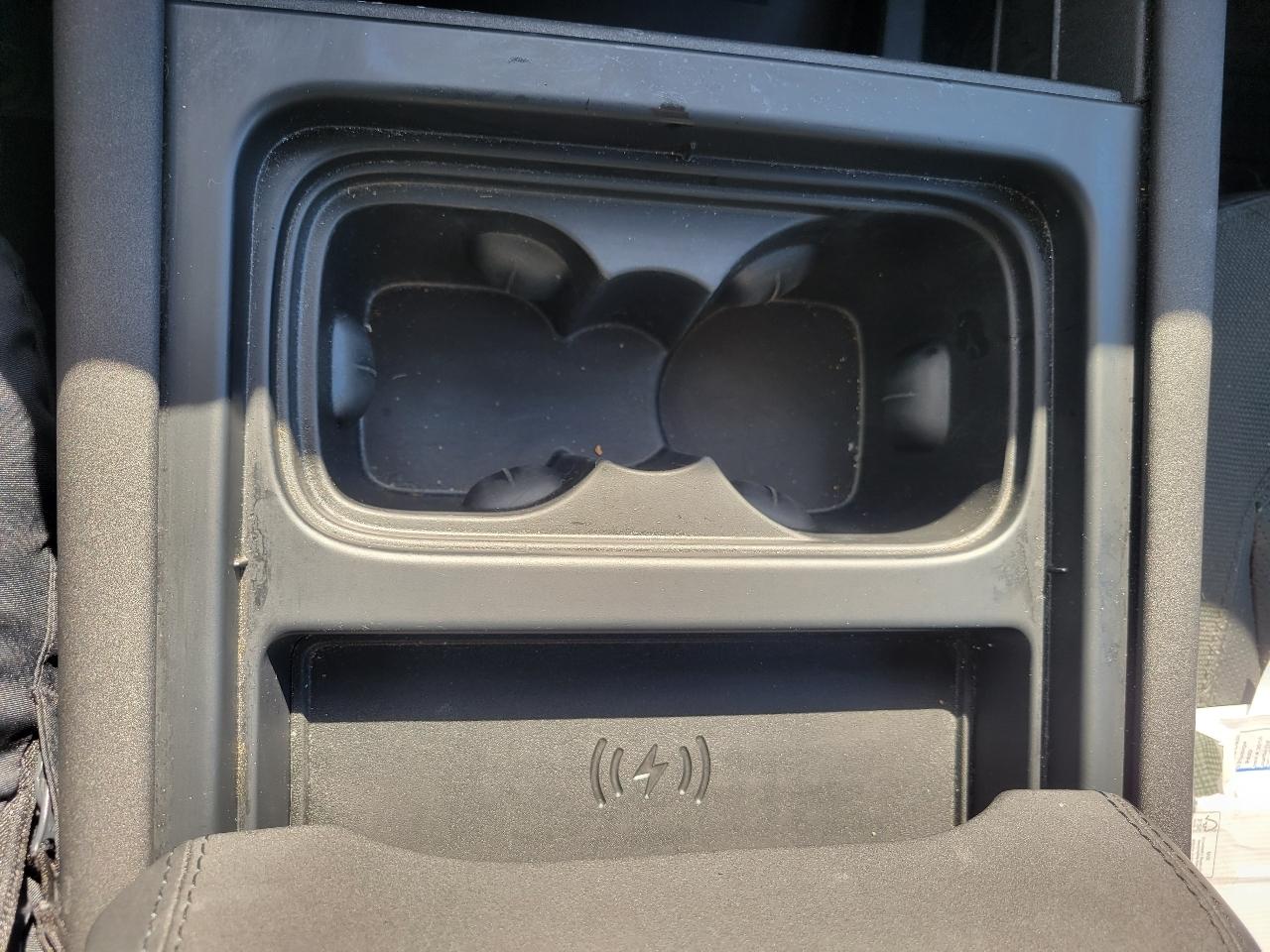 Land Rover Defender 90 S AWD 2021