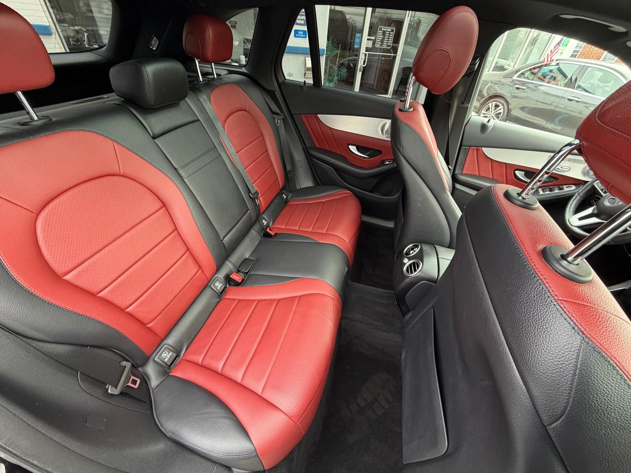 Mercedes-Benz GLC  2020