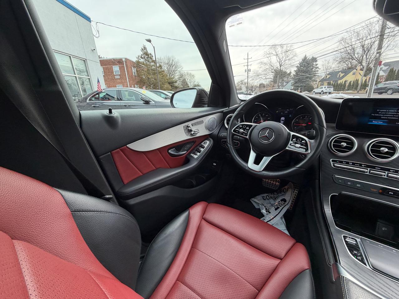 Mercedes-Benz GLC  2020