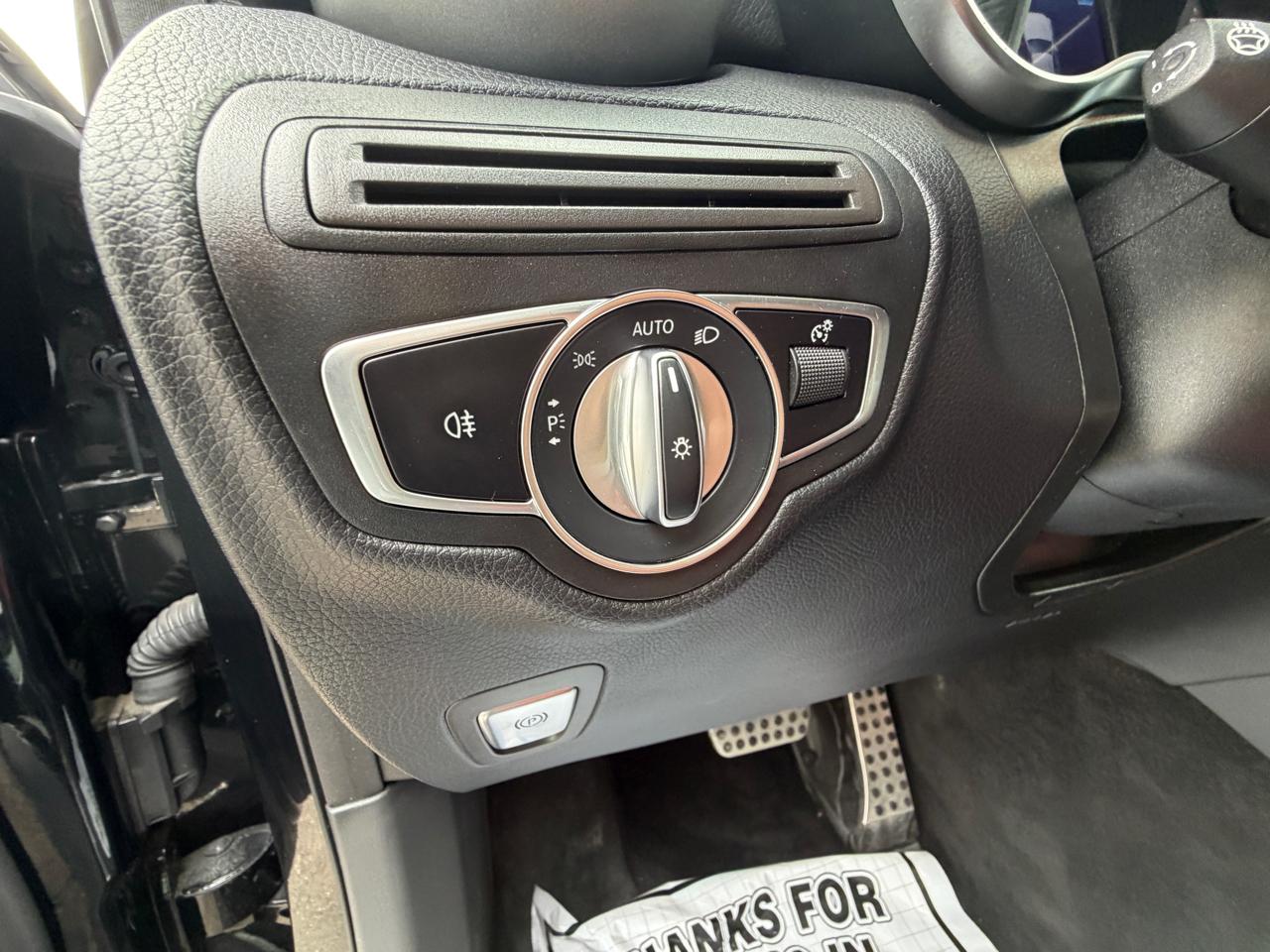 Mercedes-Benz GLC  2020