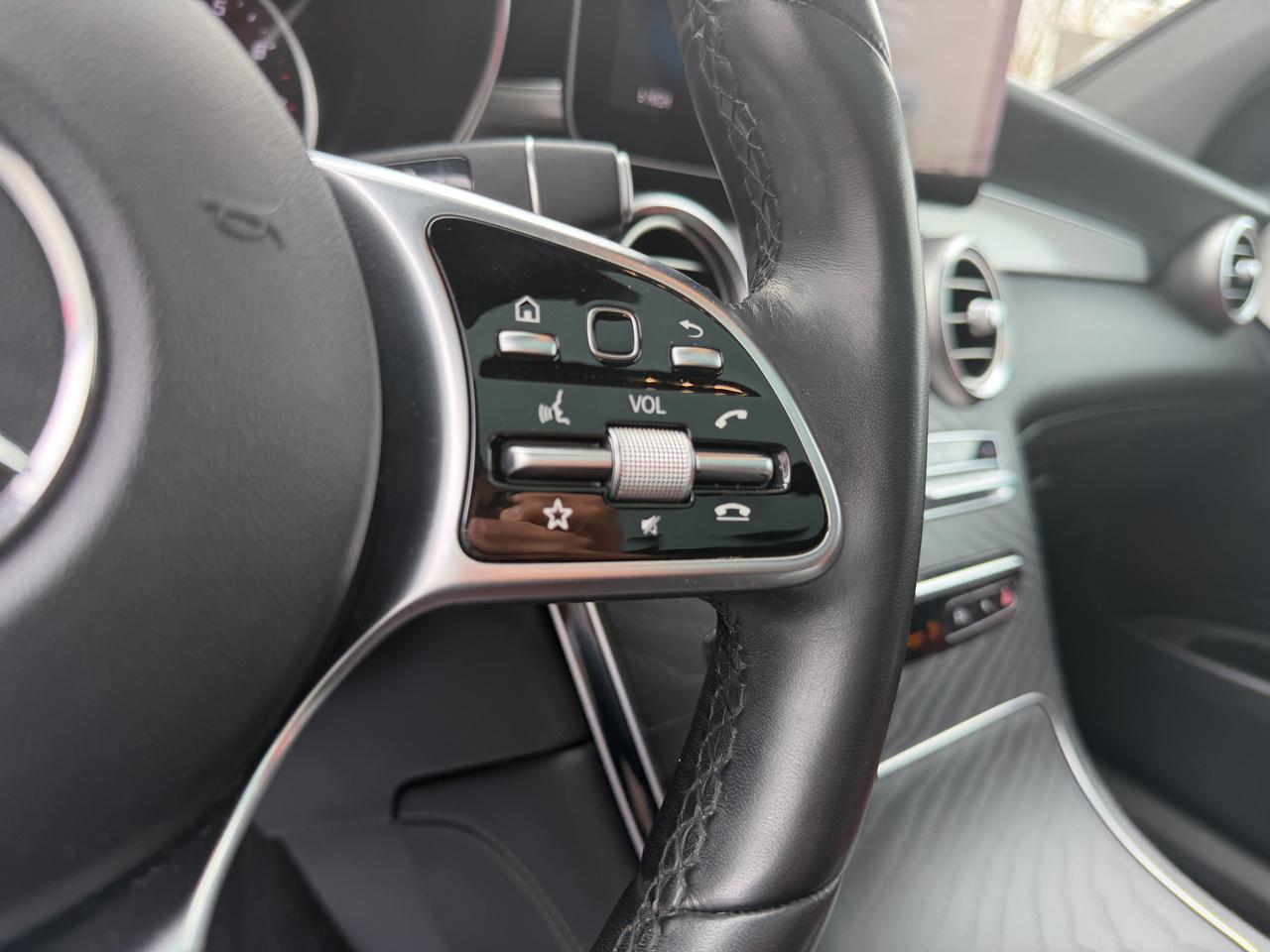 Mercedes-Benz GLC  2020