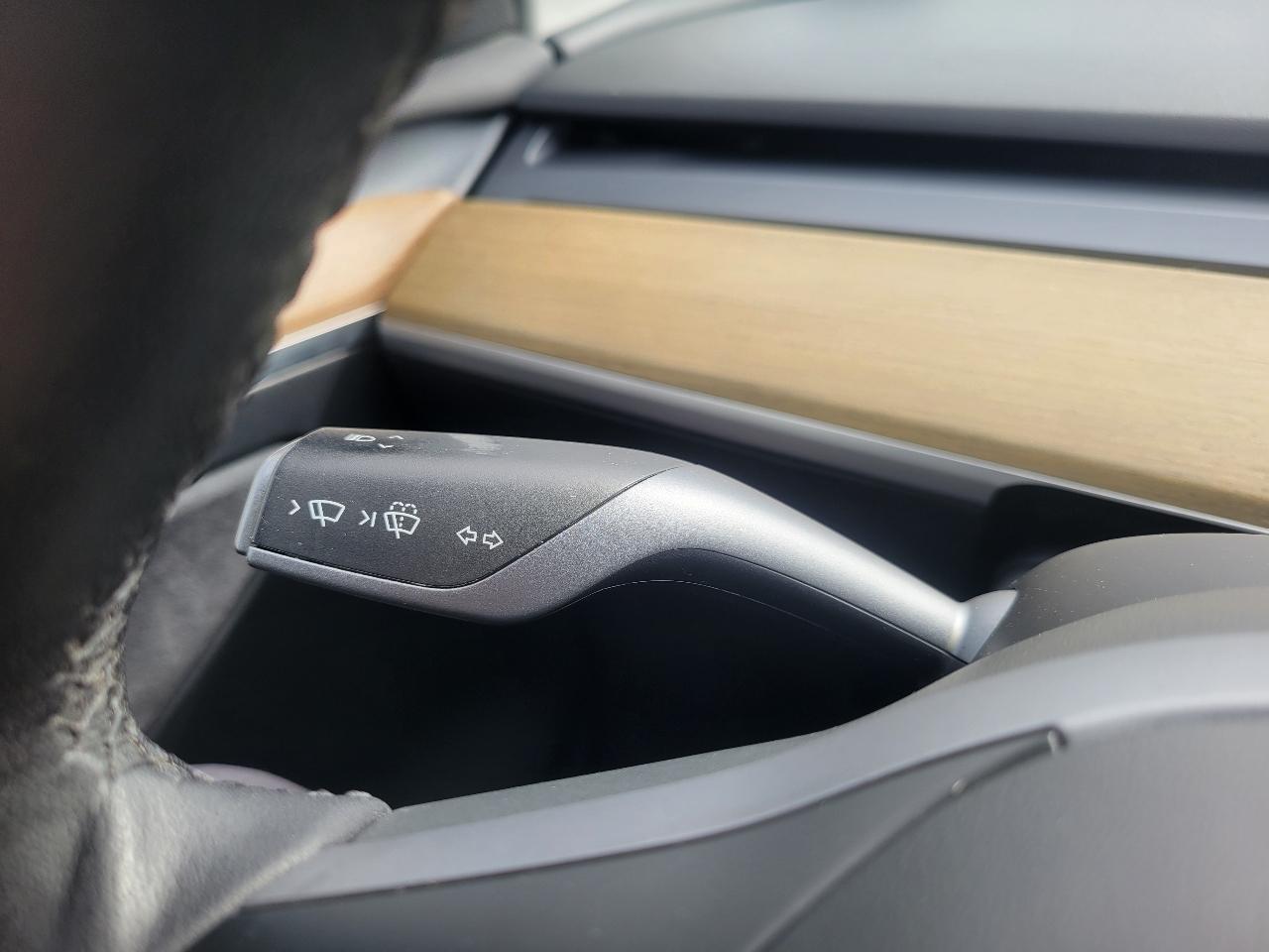 Tesla Model Y Long Range AWD 2023