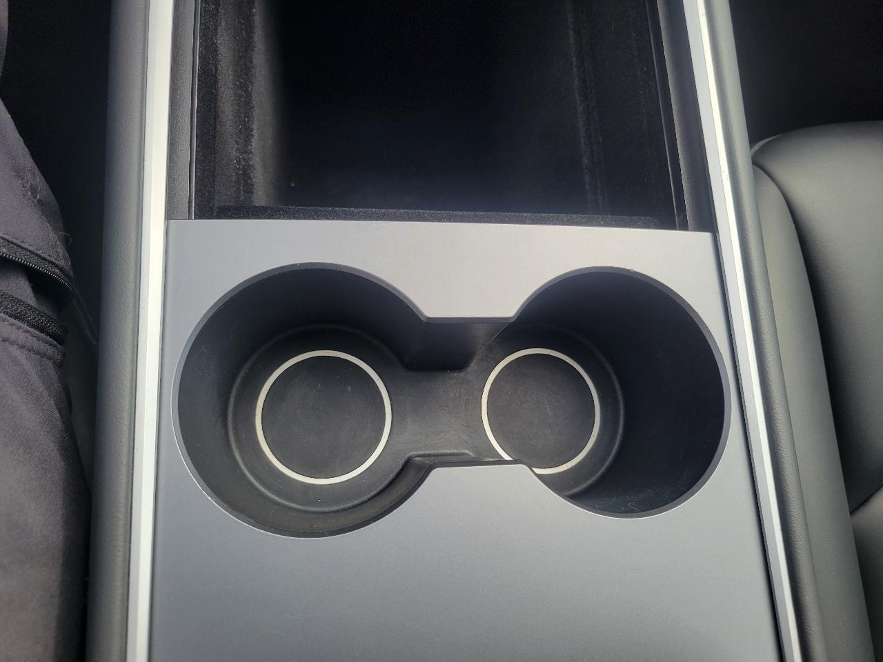 Tesla Model Y Long Range AWD 2023