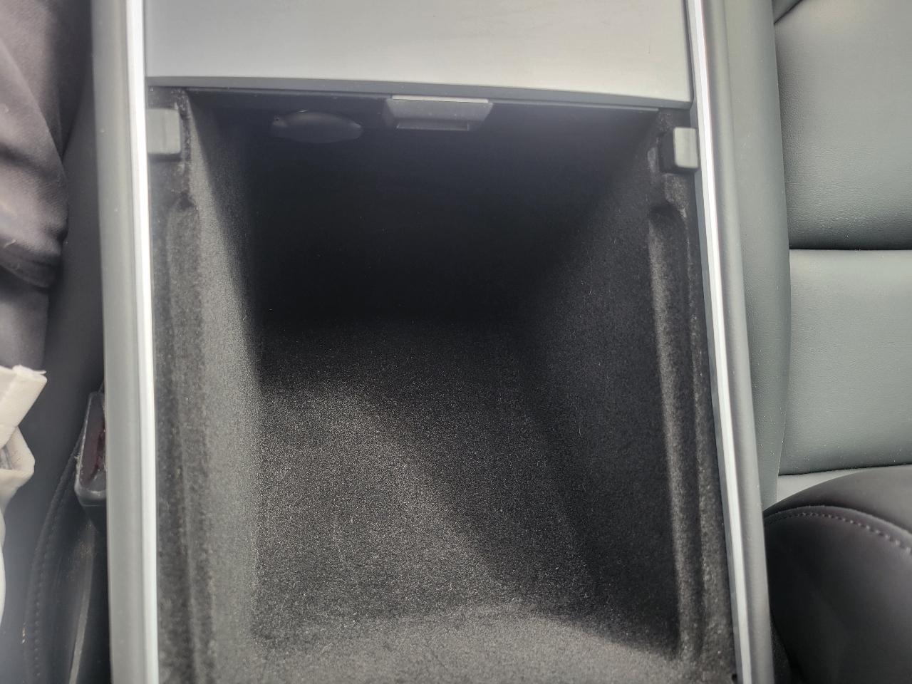 Tesla Model Y Long Range AWD 2023