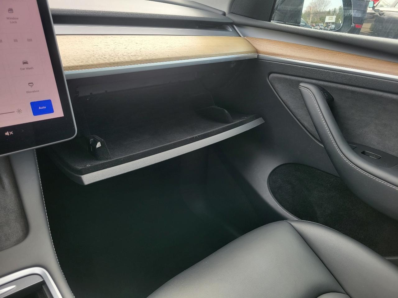 Tesla Model Y Long Range AWD 2023