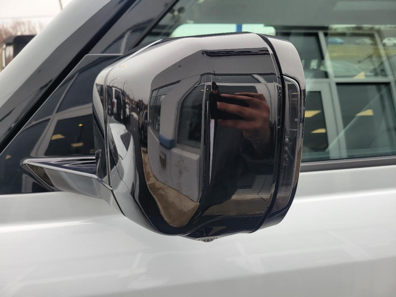 Land Rover Defender 90 S AWD 2023