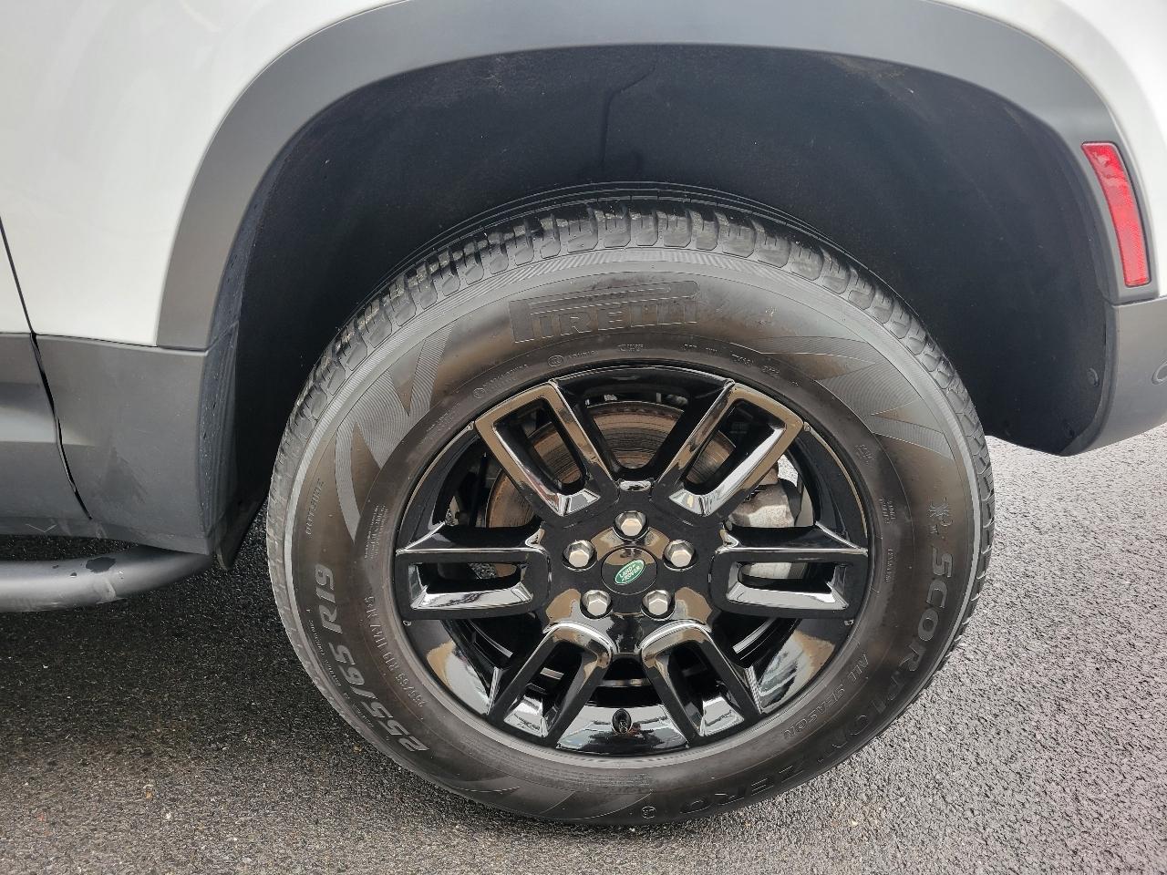 Land Rover Defender 90 S AWD 2023