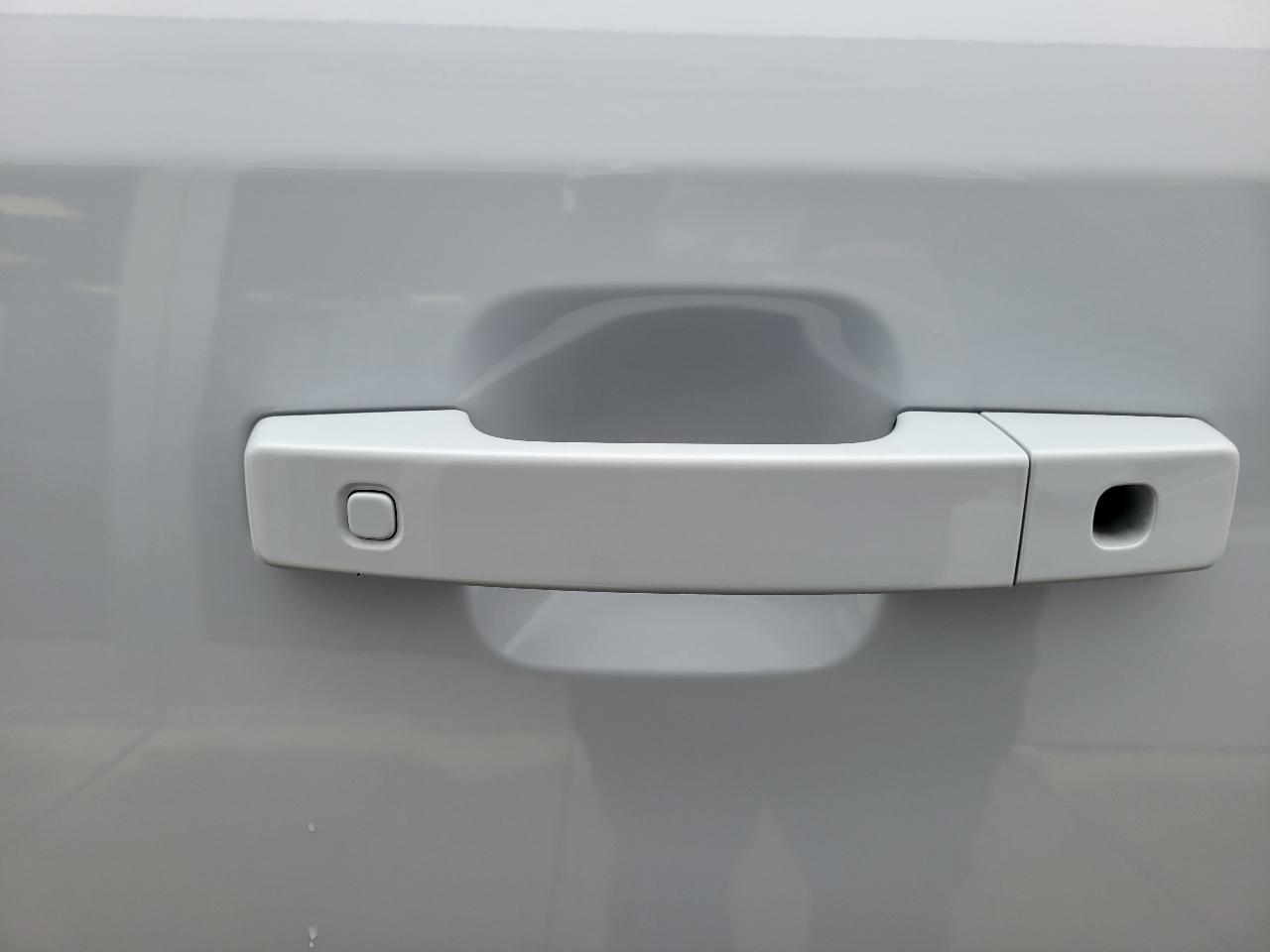 Land Rover Defender 90 S AWD 2023