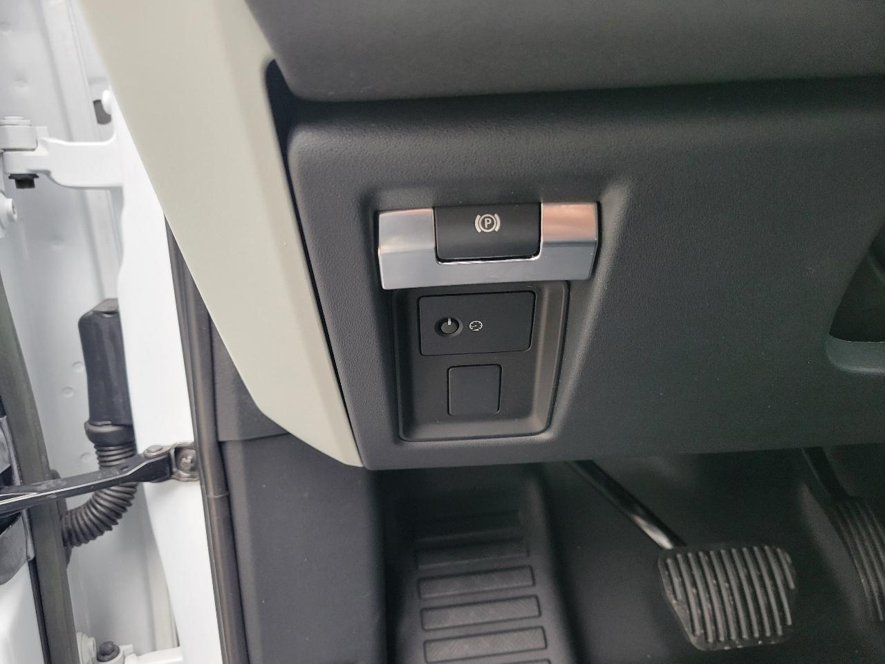 Land Rover Defender 90 S AWD 2023