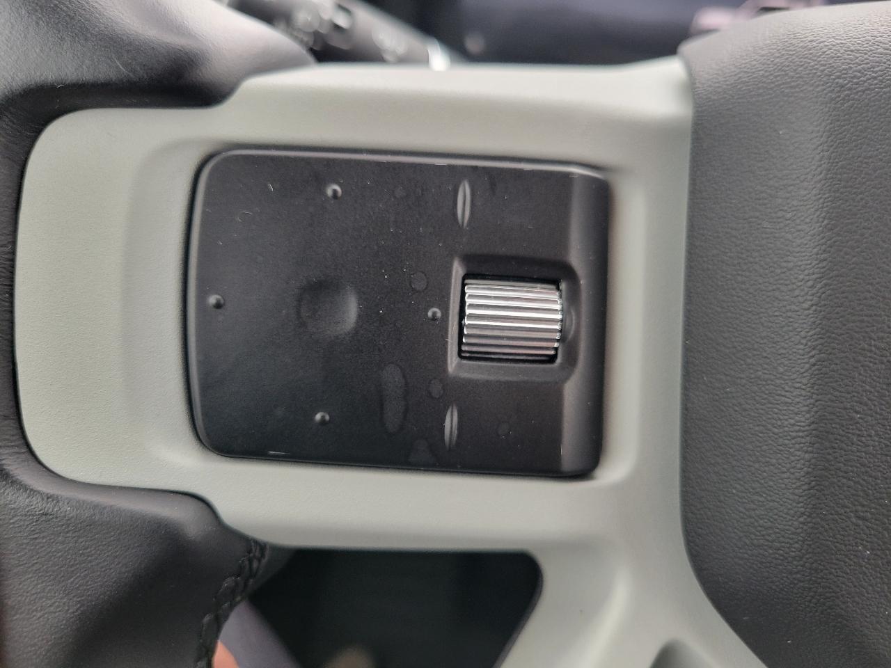 Land Rover Defender 90 S AWD 2023