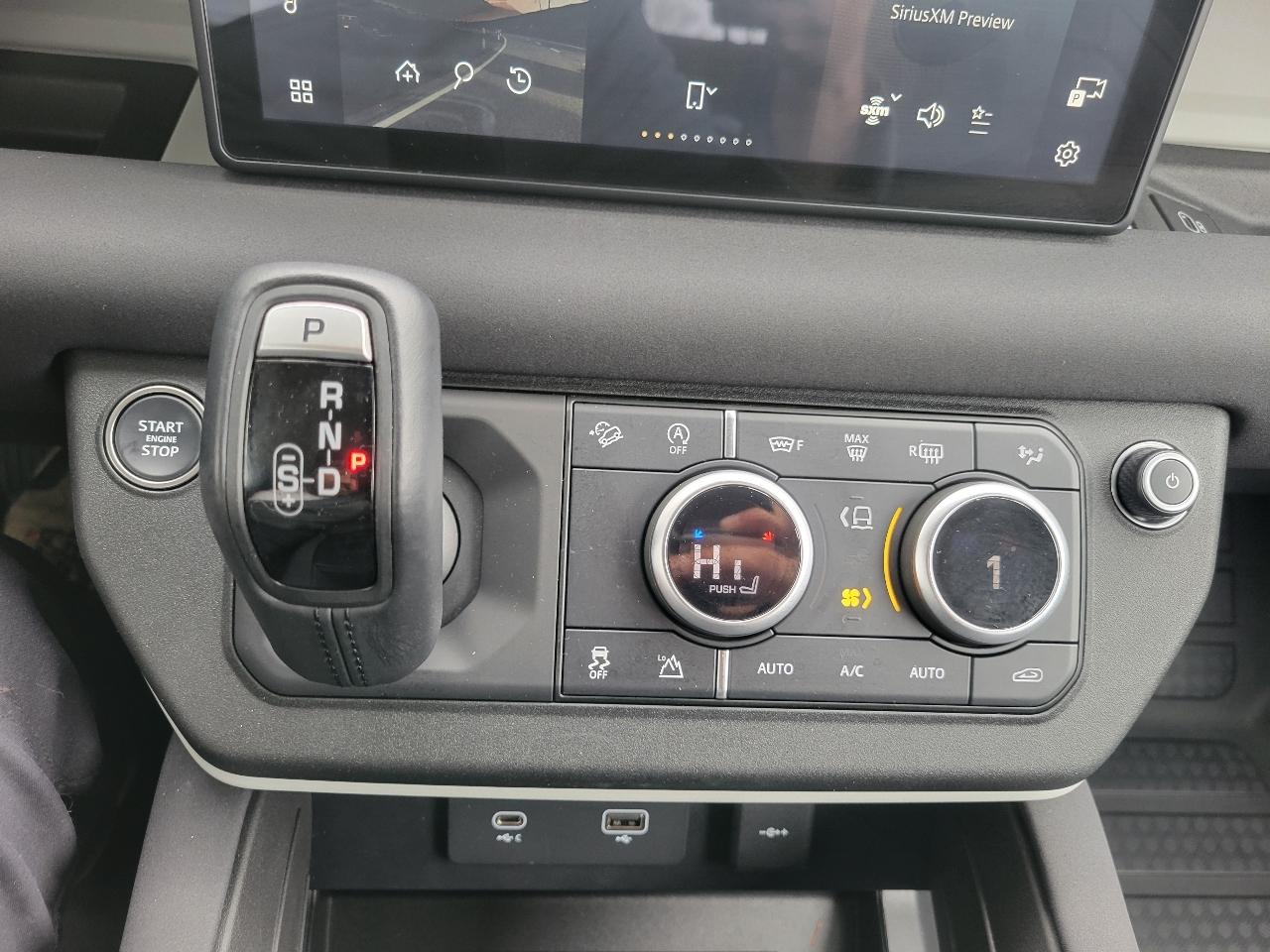 Land Rover Defender 90 S AWD 2023