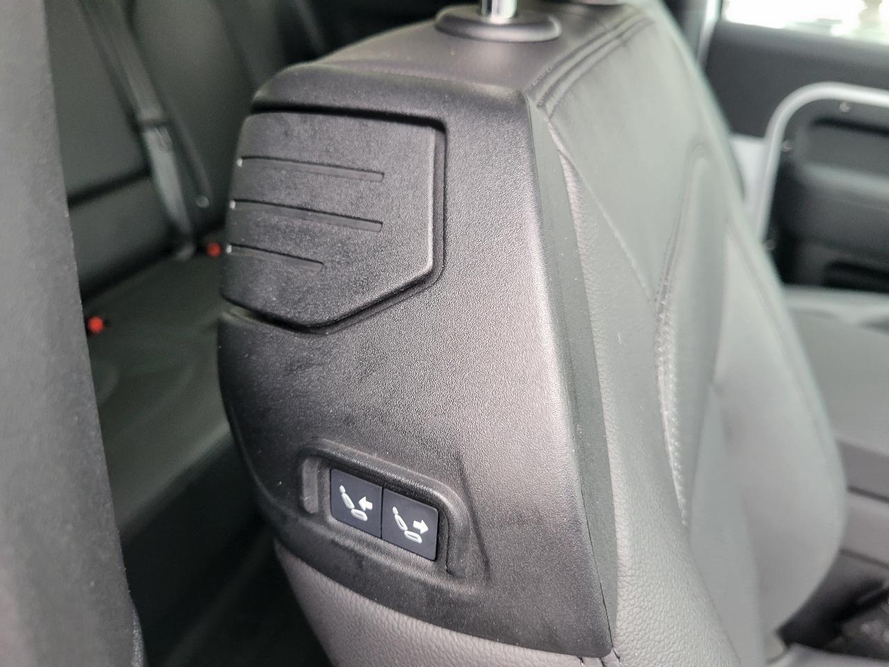 Land Rover Defender 90 S AWD 2023