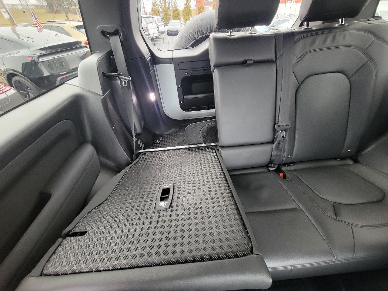 Land Rover Defender 90 S AWD 2023