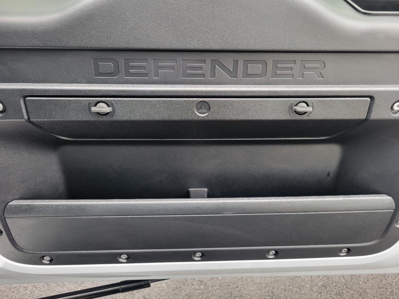 Land Rover Defender 90 S AWD 2023