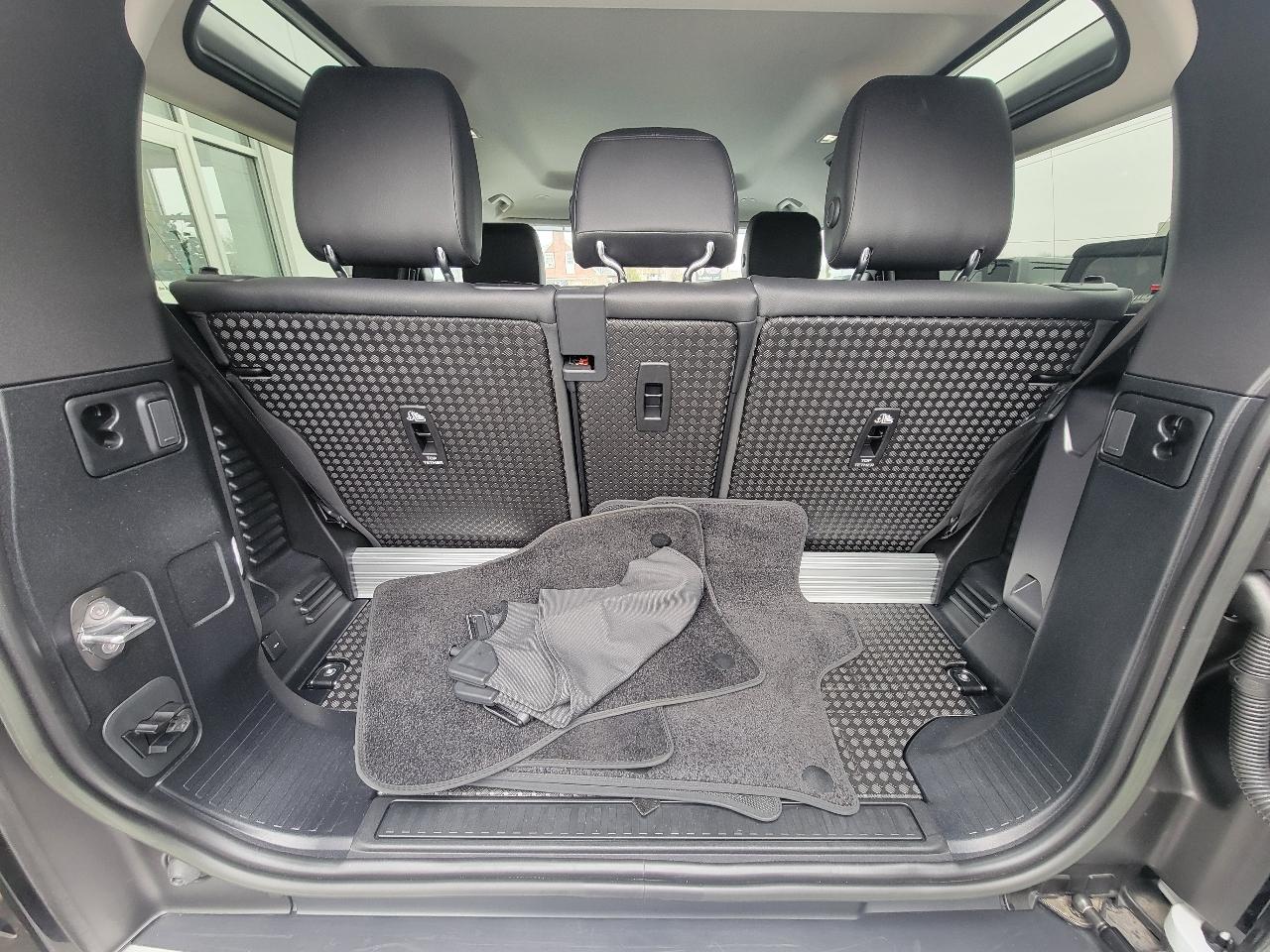 Land Rover Defender 90 S AWD 2023