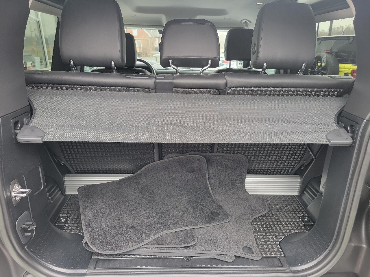 Land Rover Defender 90 S AWD 2023