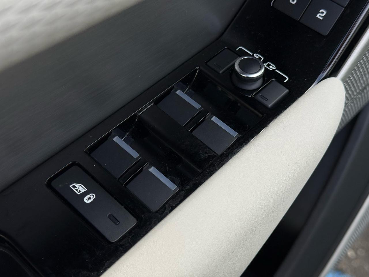 Land Rover Range Rover Velar P250 R-Dynamic S 2022