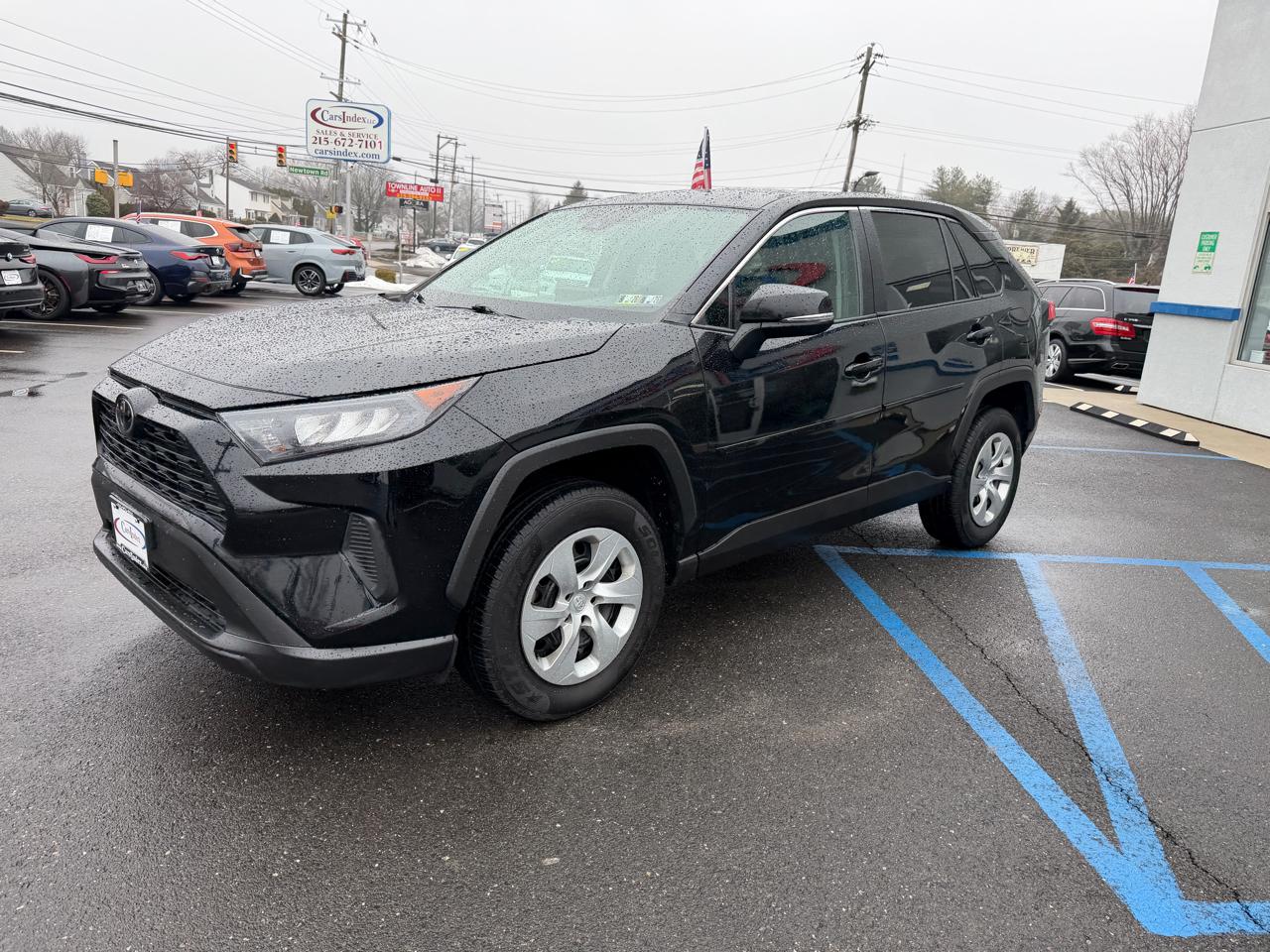 Toyota RAV4 LE AWD (Natl) 2022